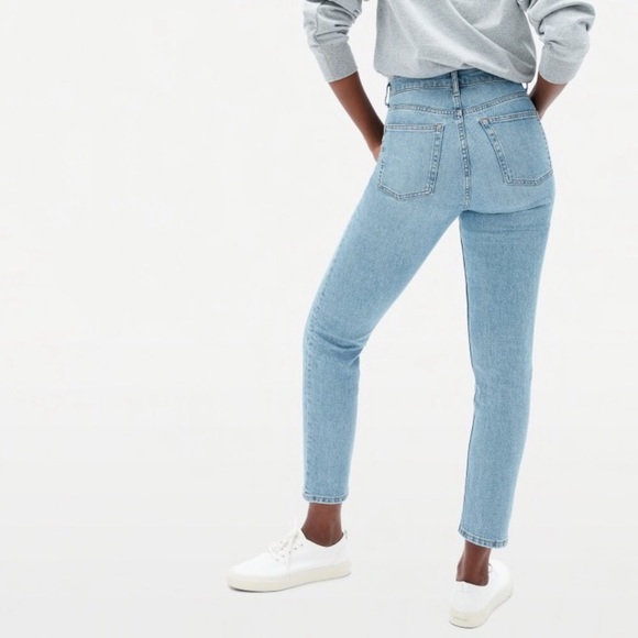 EVERLANE | 25 CHEEKY HIGH RISE DENIM JEANS - Picture 2 of 11